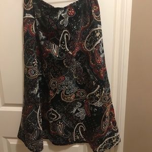 Paisely patterned skirt Size Large.